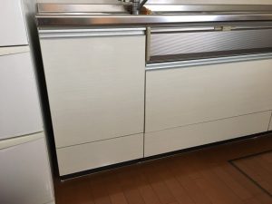 和歌山キッチン取付け隊　シンク下食洗機リフォーム　施工前